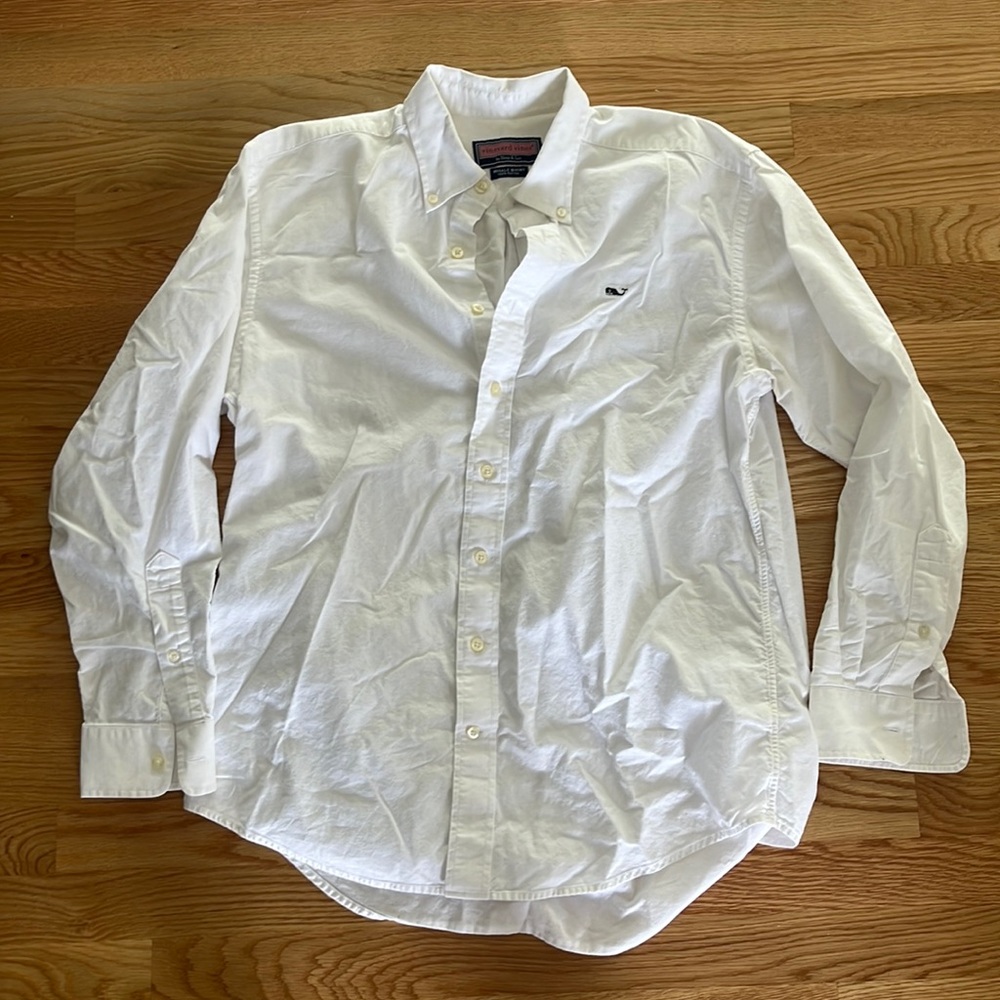 White vineyard vines whale shirt size medium long sleeve